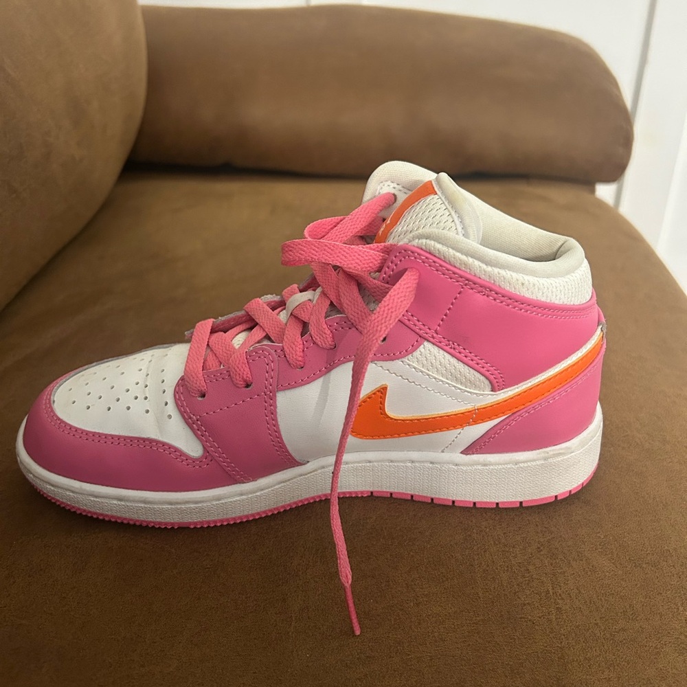 Jordan 1 pinksicle orange
